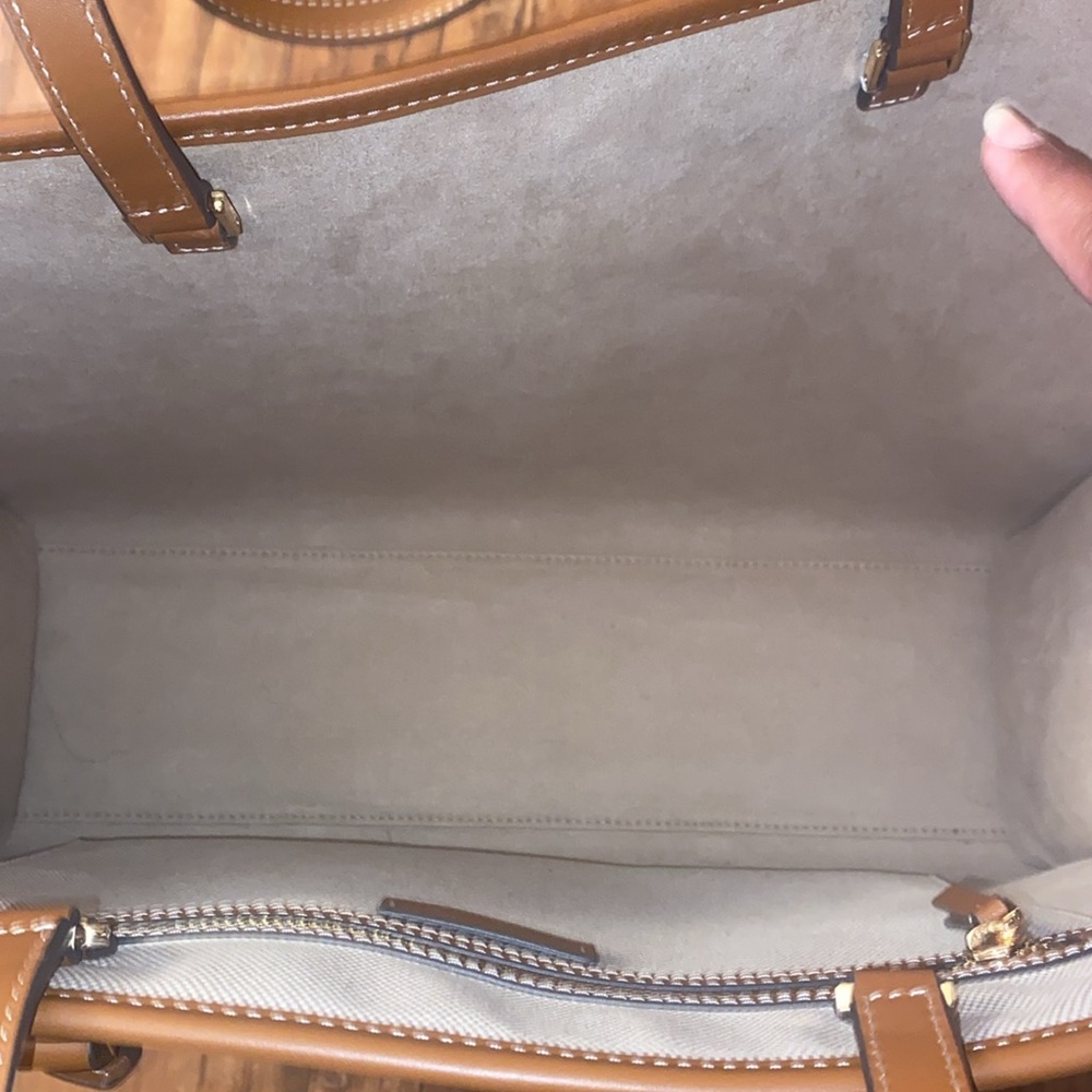 Tory Burch Cream and Brown Tote Bag - Picture 10 of 11
